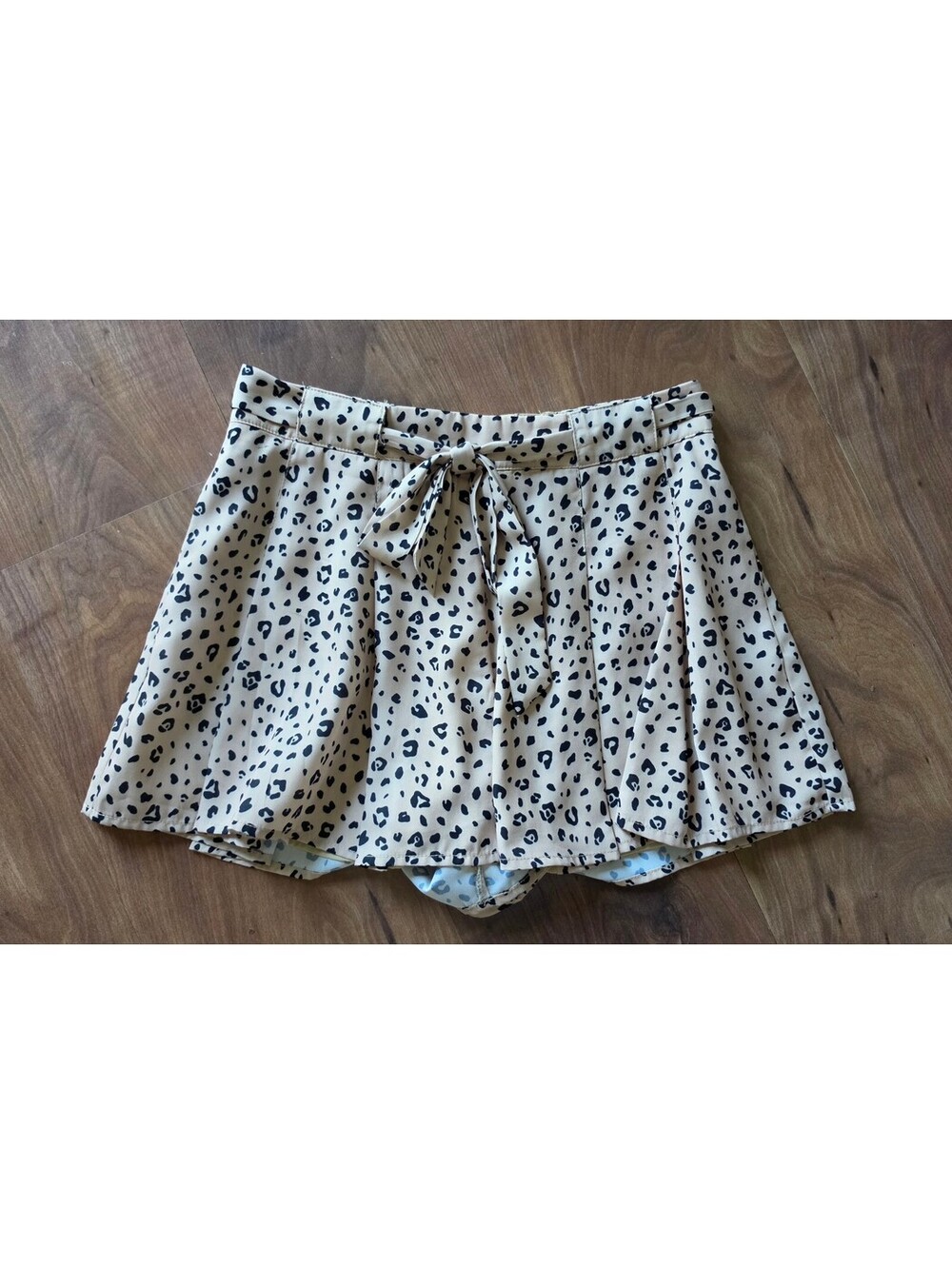 ILLA ILLA Leopard Print Tie-Waist Mini Skort Tan Black Size Small, 407